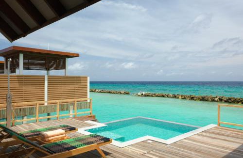 Lhaviyani Atoll Hotel | Meyyafushi Maldives - Premium All Inclusive