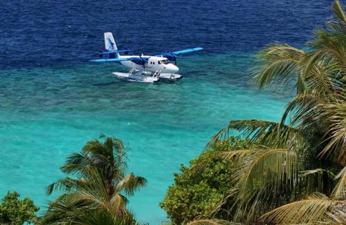 Kamadhoo Hotel | La Plage Maldives