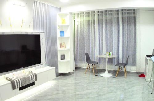 Male House | AlTyn Stay