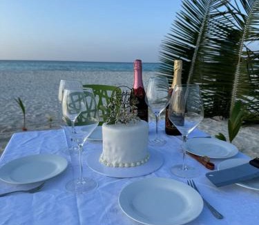 Rakeedhoo Hotel | Rattehi Inn at Rakeedhoo