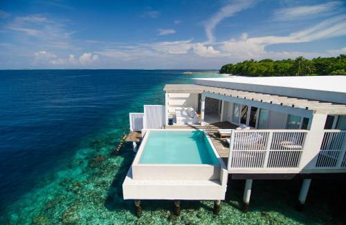 Finolhas Island Resort | Amilla Maldives
