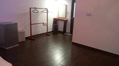 Thinadhoo House | Oyster Residence