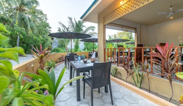 Nala Veli Beach & Spa in Ukulhas