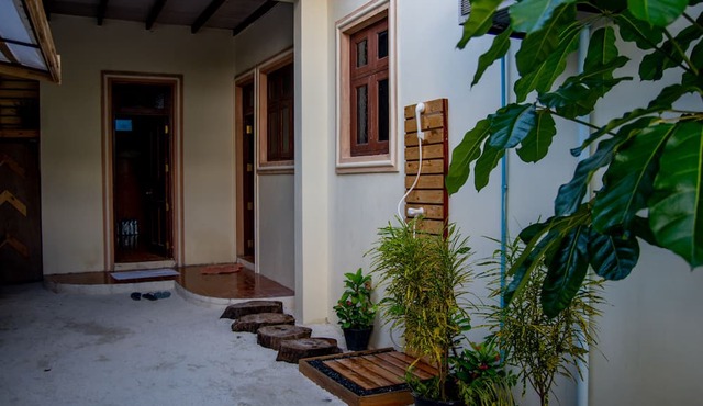 Kuri Beach View Inn