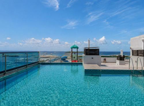 Luxury 3BR - Airport Pickup - Rooftop SeaView Pool Gym Terrace Near Airport in Hulhumale