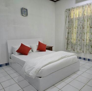 Beevaa Inn