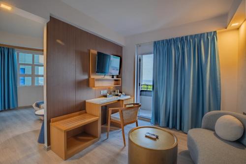 UMET Seaview Hotel with Free Airport Pick up and Drop T&C Apply